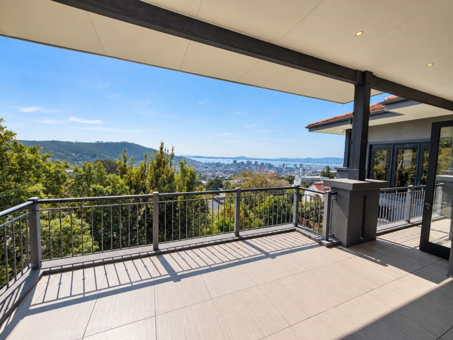 5 Bedroom Property for Sale in Higgovale Western Cape